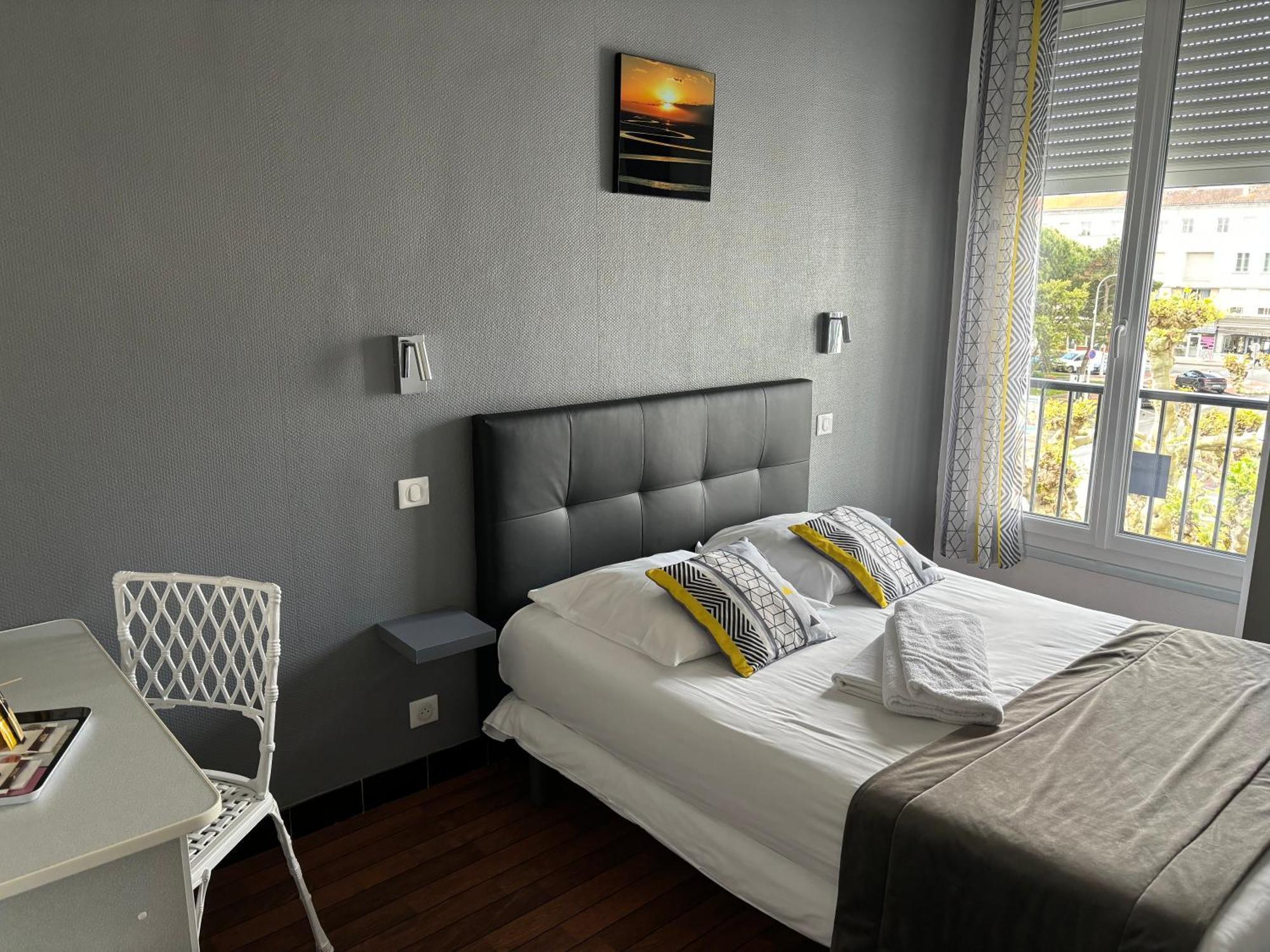 Crystal Hotel Royan Exteriör bild